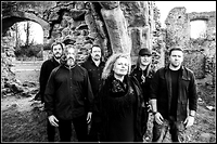 SKYCLAD gehen zwei Schritte vor und einen zurück SKYCLAD gehen zwei Schritte vor und einen zurück